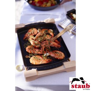 Prato para Servir 33cm com Apoio de Madeira Staub Specialties de Ferro Fundido