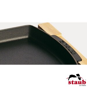 Prato para Servir 33cm com Apoio de Madeira Staub Specialties de Ferro Fundido