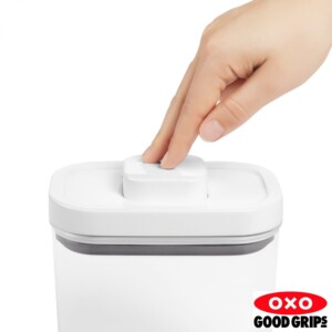 Pote Retangular 1,6 litro Oxo Pop Softworks com Fechamento Hermético